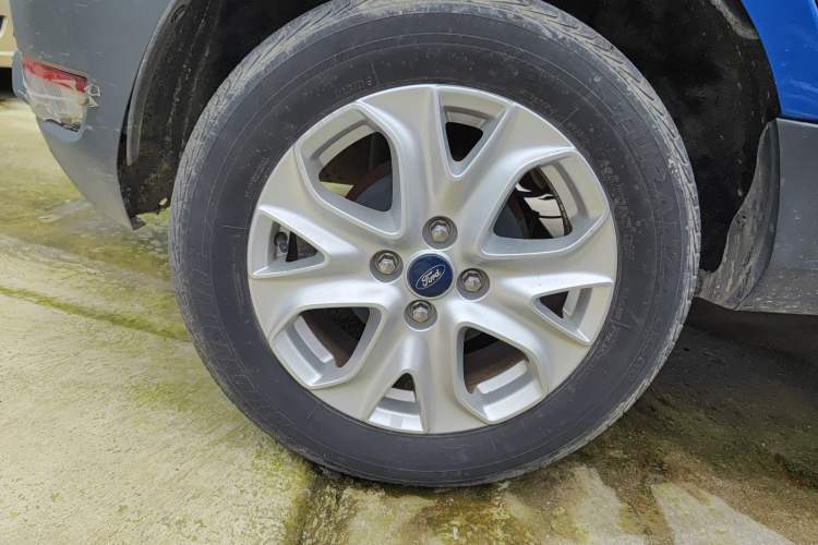 Used Ford EcoSport 2013 1.5L Automatic Fashion Model Exterior 4