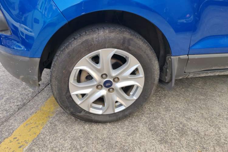 Used Ford EcoSport 2013 1.5L Manual Fashion Model Exterior 7