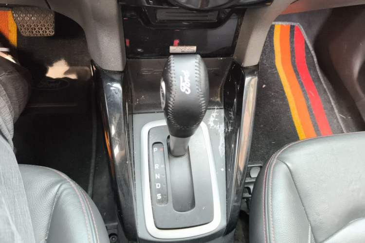 Used Ford EcoSport 2013 1.5L Automatic Prestige Model Gear Lever