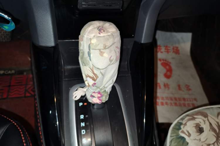 Used Ford EcoSport 2013 1.5L Automatic Fashion Model Gear Lever