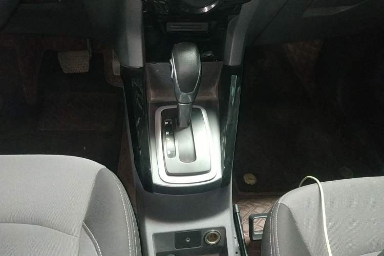 Used Ford EcoSport 2013 1.5L Automatic Fashion Model Gear Lever