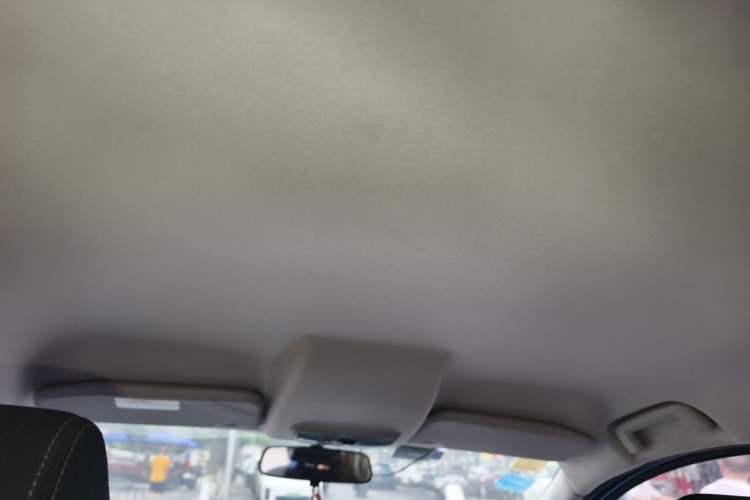 Used Ford EcoSport 2013 1.5L Automatic Fashion Model Headliner