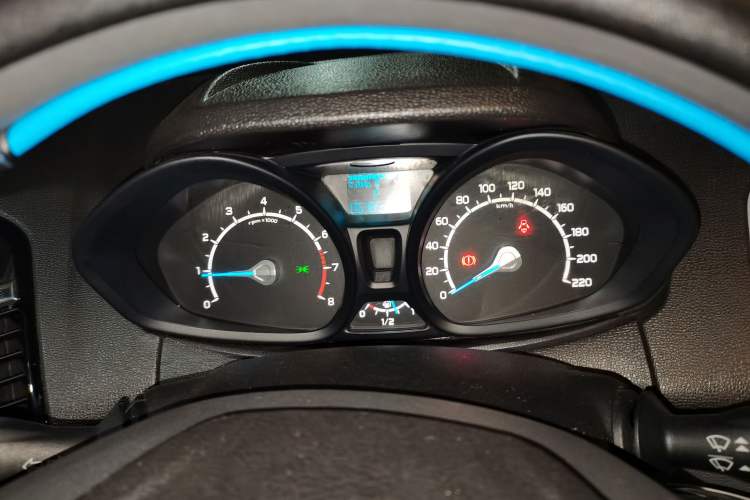 Used Ford EcoSport 2013 1.5L Automatic Fashion Model Instrument Cluster