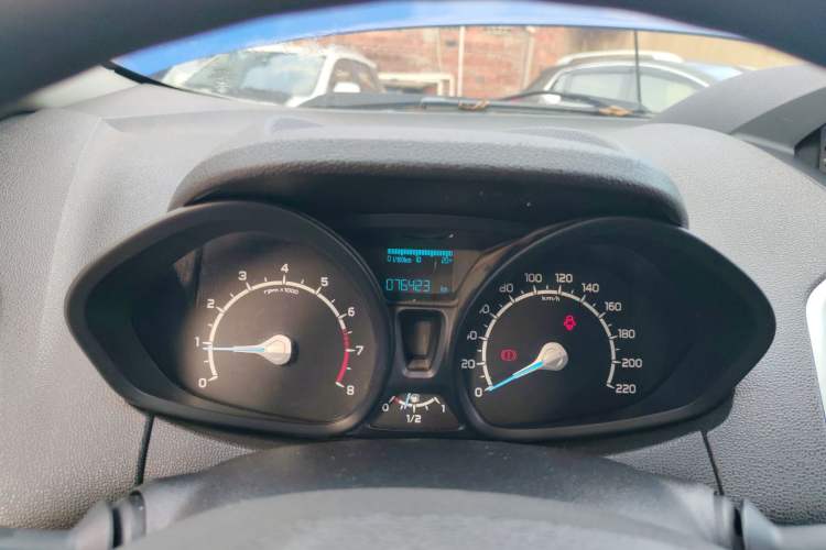 Used Ford EcoSport 2013 1.5L Manual Fashion Model Instrument Cluster