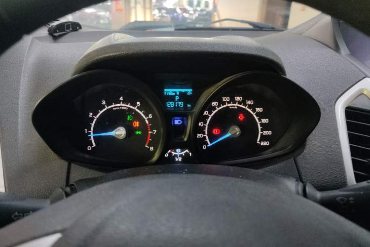 Used Ford EcoSport 2013 1.5L Automatic Fashion Model Instrument Cluster