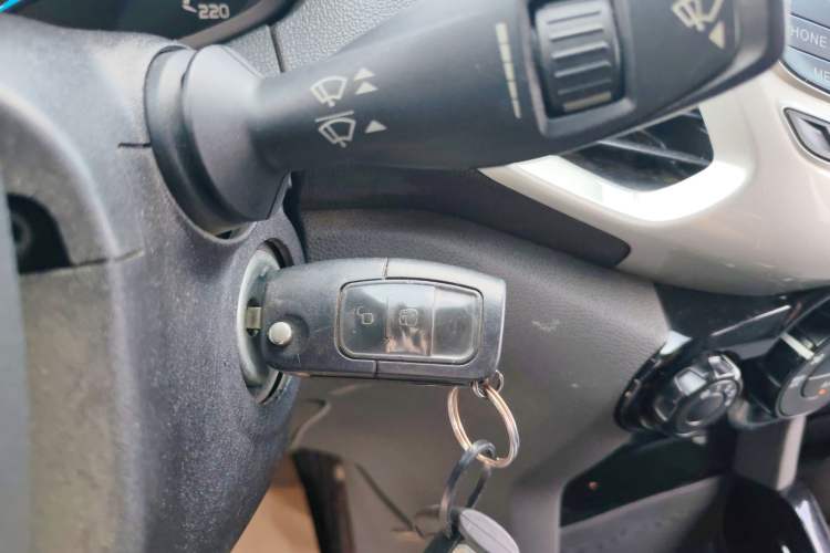 Used Ford EcoSport 2013 1.5L Manual Fashion Model Interior 1