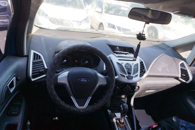 Used Ford EcoSport 2013 1.5L Automatic Fashion Model Interior 2