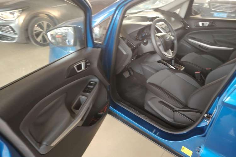 Used Ford EcoSport 2013 1.5L Automatic Fashion Model Interior 3