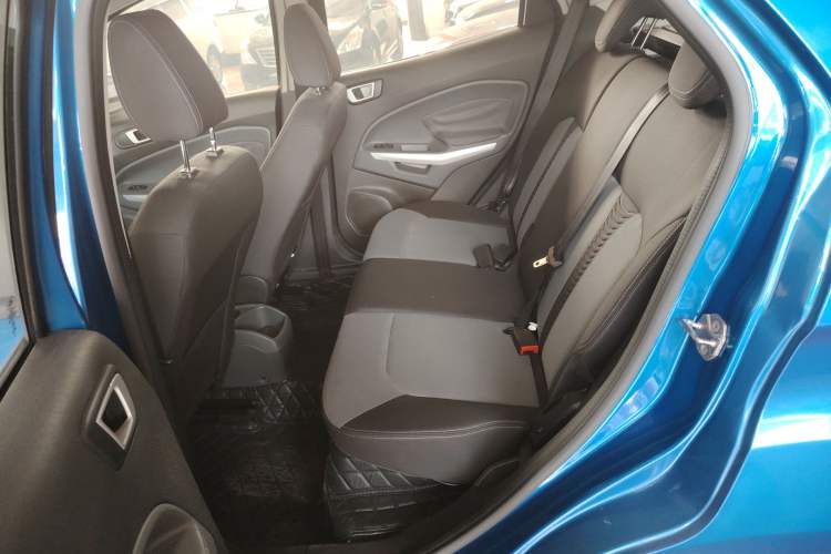 Used Ford EcoSport 2013 1.5L Automatic Fashion Model Interior 4