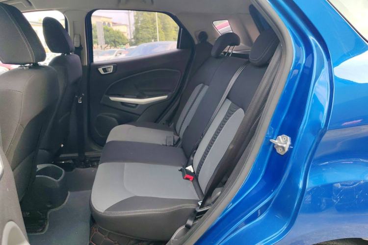 Used Ford EcoSport 2013 1.5L Manual Fashion Model Interior 4