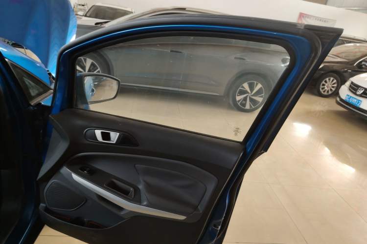 Used Ford EcoSport 2013 1.5L Automatic Fashion Model Interior 5