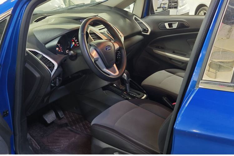 Used Ford EcoSport 2013 1.5L Automatic Fashion Model Interior 5