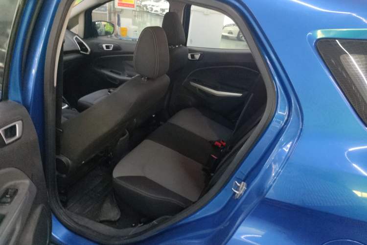 Used Ford EcoSport 2013 1.5L Automatic Fashion Model Left Rear Seat