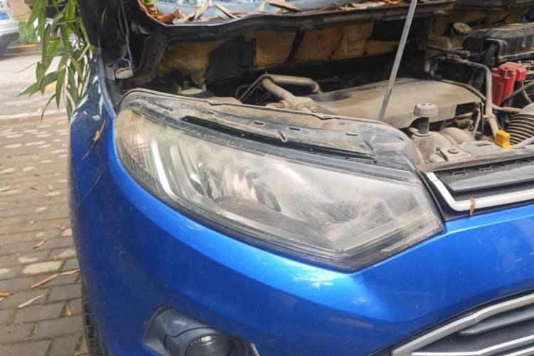 Used Ford EcoSport 2013 1.5L Automatic Fashion Model Right Front Headlight