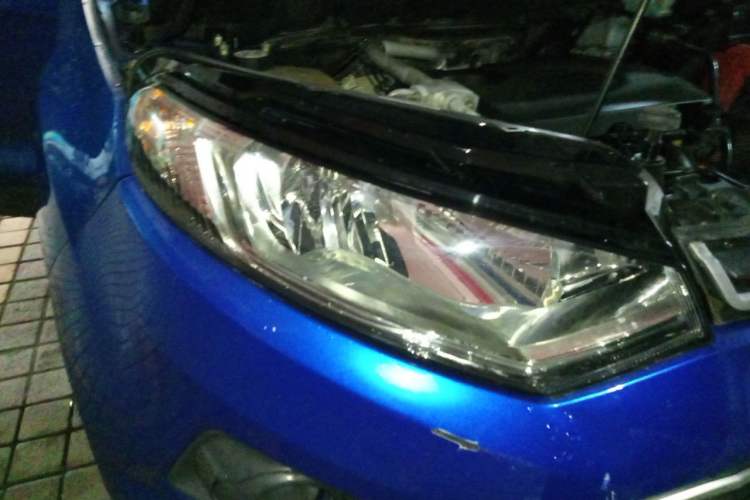 Used Ford EcoSport 2013 1.5L Automatic Fashion Model Right Front Headlight