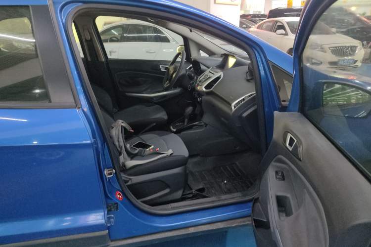 Used Ford EcoSport 2013 1.5L Automatic Fashion Model Right Front Seat