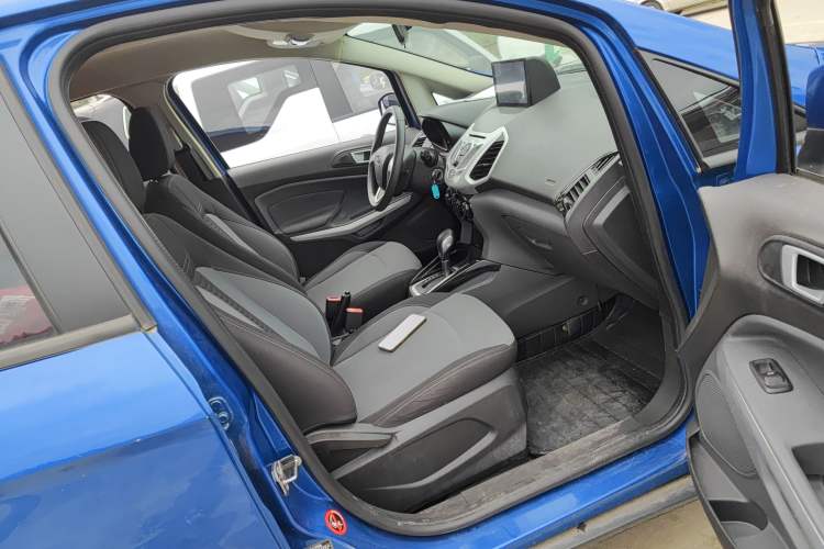 Used Ford EcoSport 2013 1.5L Automatic Fashion Model Right Front Seat