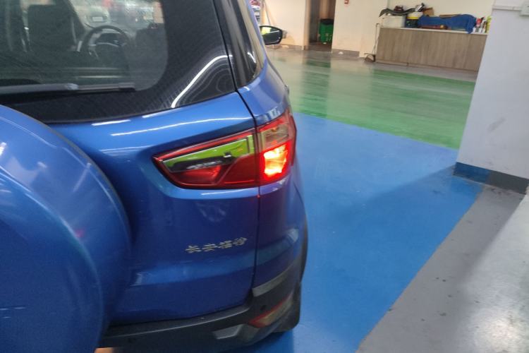 Used Ford EcoSport 2013 1.5L Automatic Fashion Model Right Rear Taillight