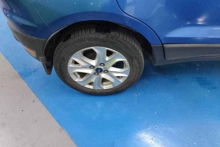 Used Ford EcoSport 2013 1.5L Automatic Fashion Model Right Rear Wheel Hub