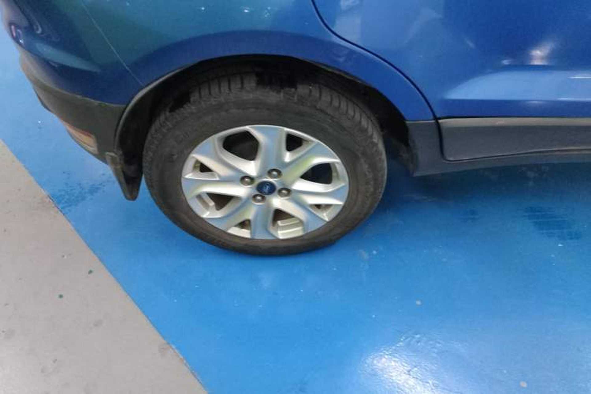 Used Ford EcoSport 2013 1.5L Automatic Fashion Model Right Rear Wheel Hub