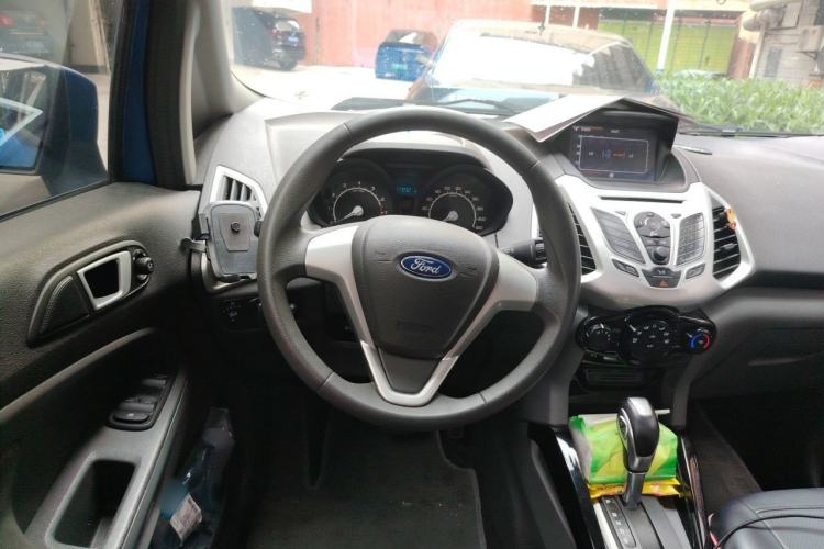 Used Ford EcoSport 2013 1.5L Automatic Fashion Model Steering Wheel
