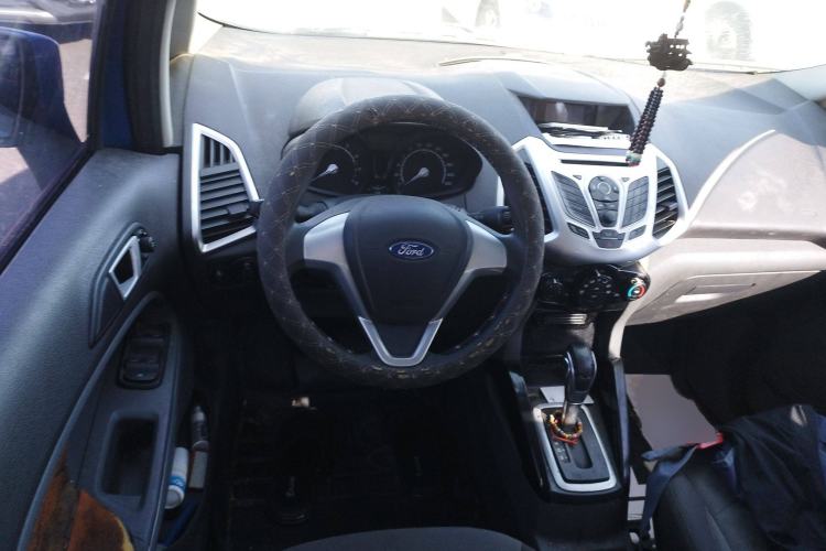 Used Ford EcoSport 2013 1.5L Automatic Fashion Model Steering Wheel