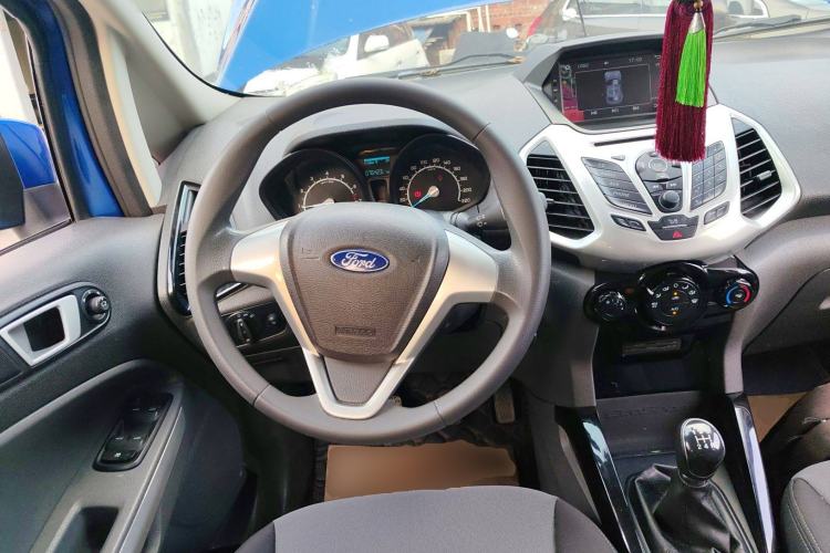 Used Ford EcoSport 2013 1.5L Manual Fashion Model Steering Wheel