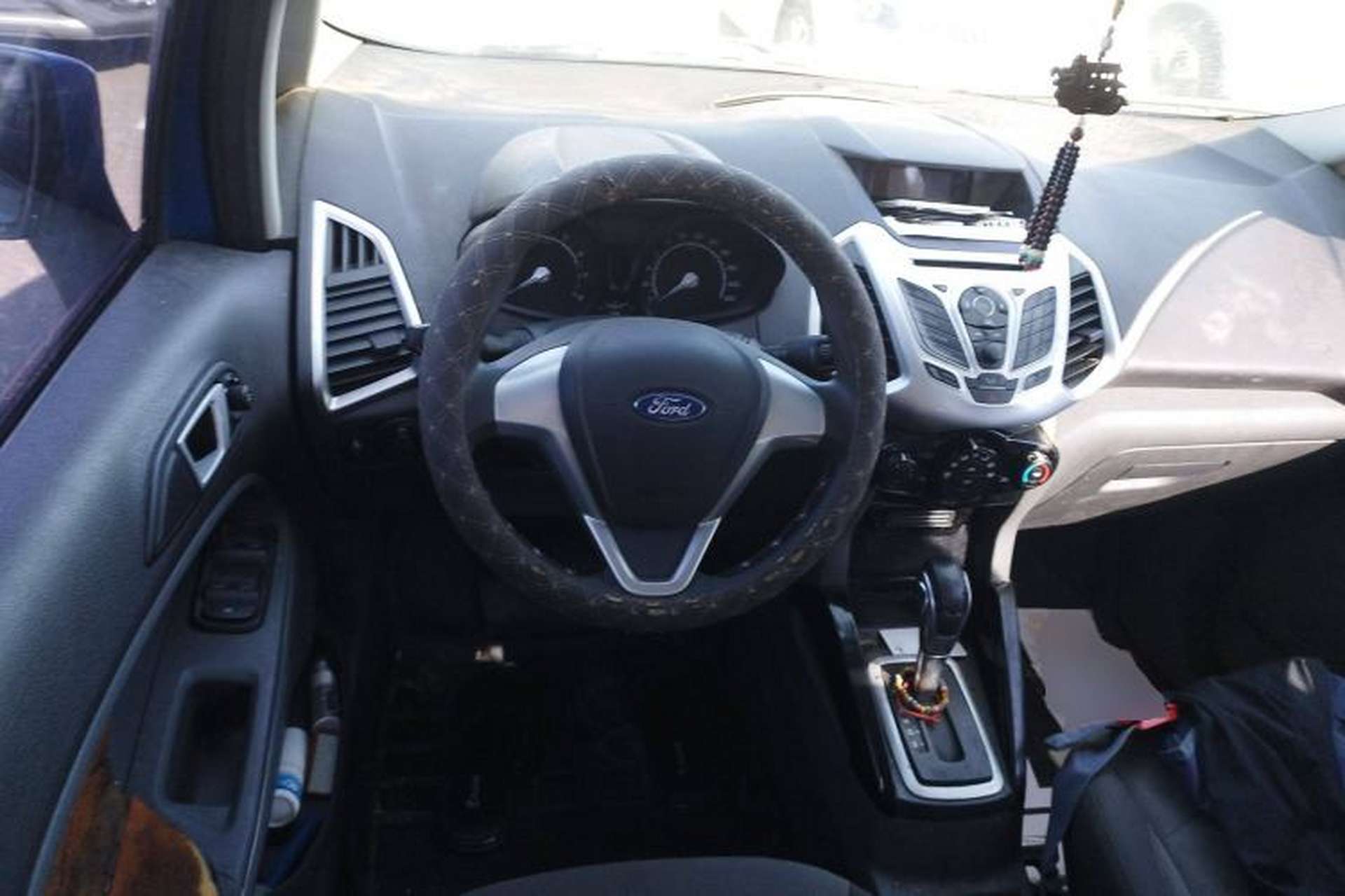 Used Ford EcoSport 2013 1.5L Automatic Fashion Model Steering Wheel