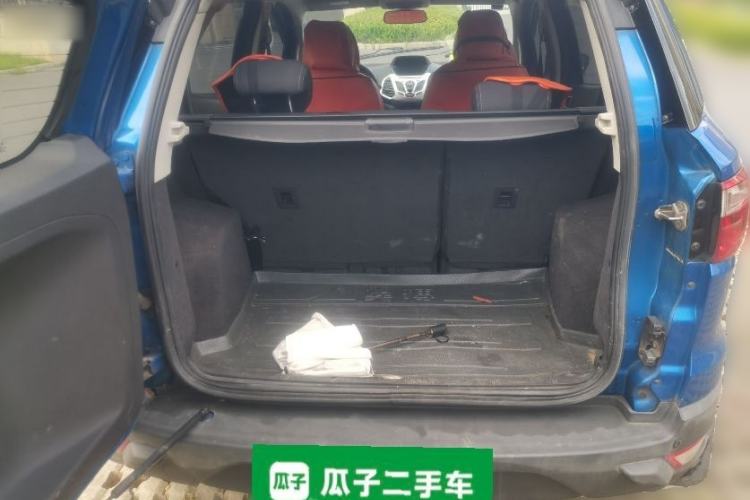 Used Ford EcoSport 2013 1.5L Manual Fashion Model Trunk