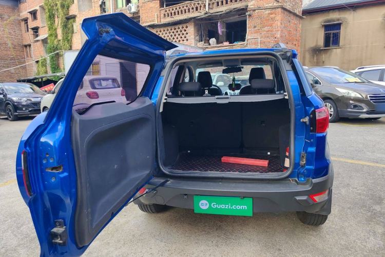 Used Ford EcoSport 2013 1.5L Manual Fashion Model Trunk