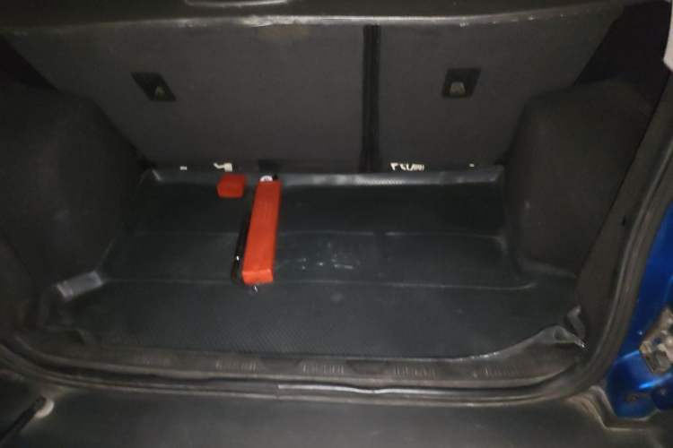 Used Ford EcoSport 2013 1.5L Automatic Fashion Model Trunk