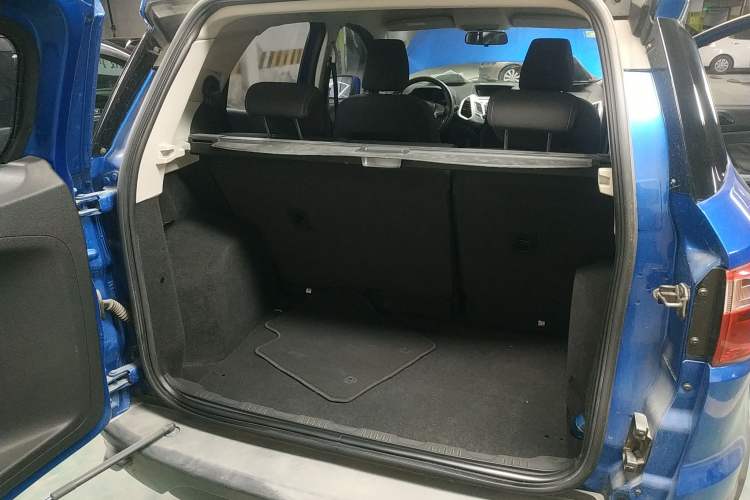 Used Ford EcoSport 2013 1.5L Automatic Fashion Model Trunk