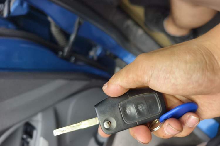 Used Ford EcoSport 2013 1.5L Automatic Fashion Model Vehicle Key