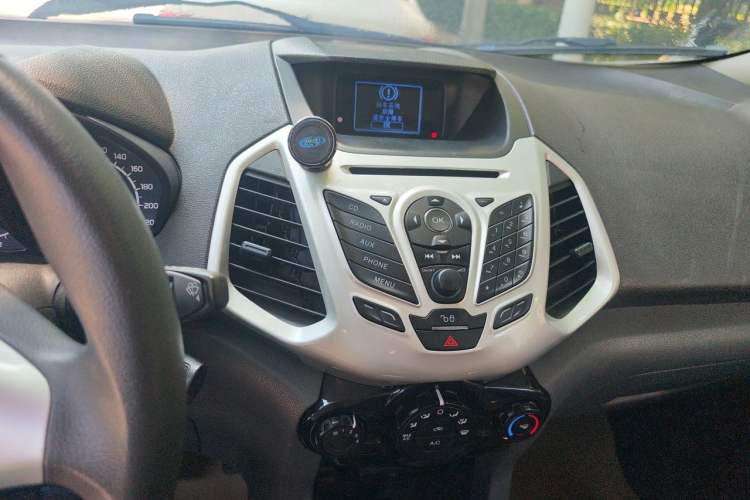 Used Ford EcoSport 2013 1.5L Automatic Fashion Model Audio And AC Panel