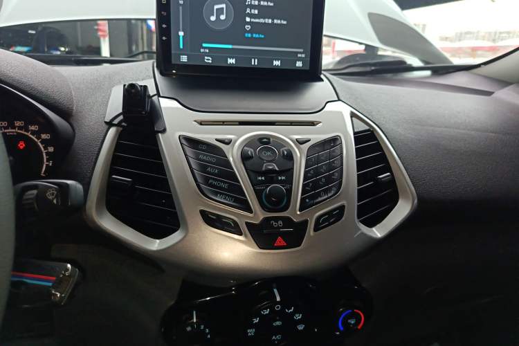 Used Ford EcoSport 2013 1.5L Automatic Fashion Model Audio And AC Panel