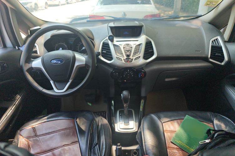 Used Ford EcoSport 2013 1.5L Automatic Fashion Model Center Console