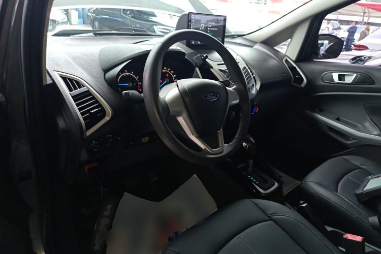 Used Ford EcoSport 2013 1.5L Automatic Fashion Model Center Console
