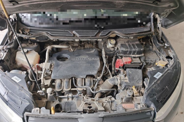 Used Ford EcoSport 2013 1.5L Manual Comfort Model Engine Bay