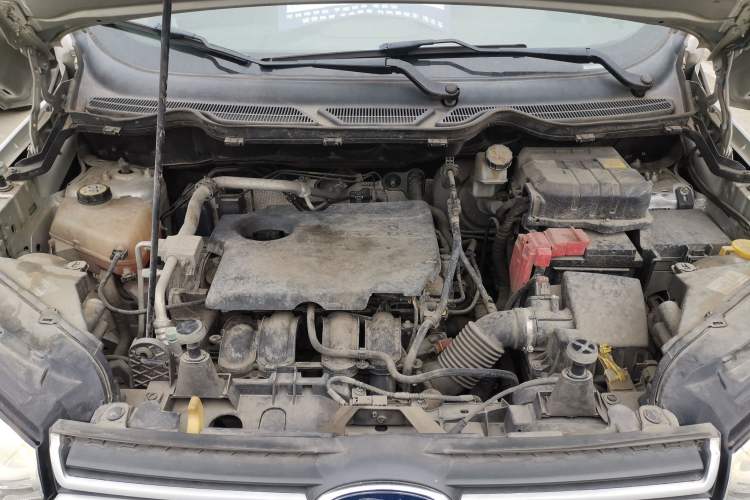Used Ford EcoSport 2013 1.5L Automatic Fashion Model Engine Bay