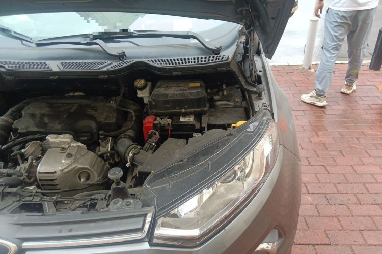 Used Ford EcoSport 2013 1.0L GTDi Manual Luxury Model Engine Bay Left