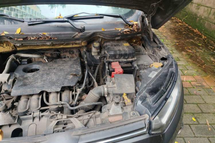Used Ford EcoSport 2013 1.5L Automatic Prestige Model Engine Bay Left