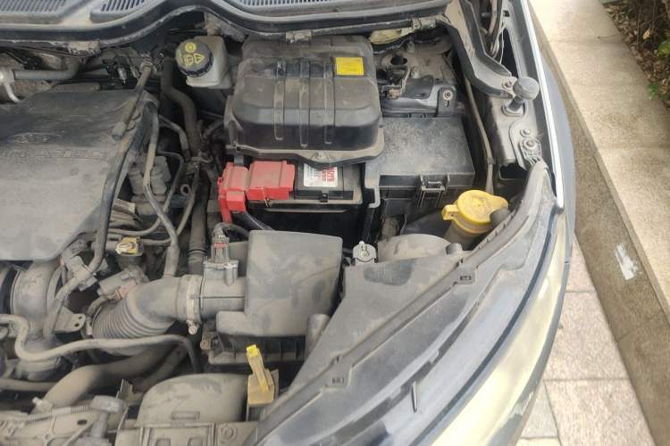 Used Ford EcoSport 2013 1.5L Automatic Prestige Model Engine Bay Left