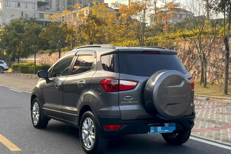 Used Ford EcoSport 2013 1.5L Manual Fashion Model Exterior 2