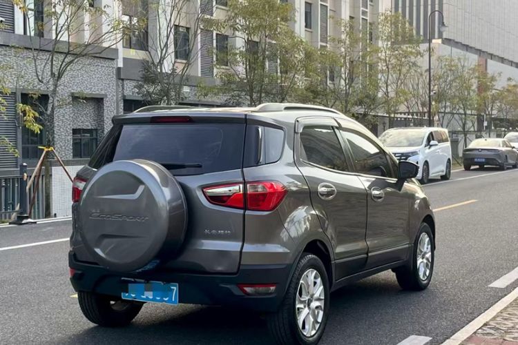 Used Ford EcoSport 2013 1.5L Manual Fashion Model Exterior 4