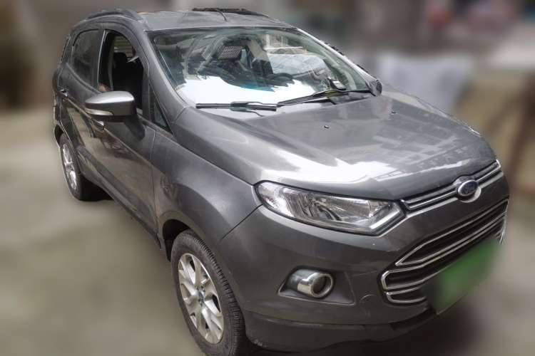 Used Ford EcoSport 2013 1.5L Automatic Fashion Model Front Right 45 Deg