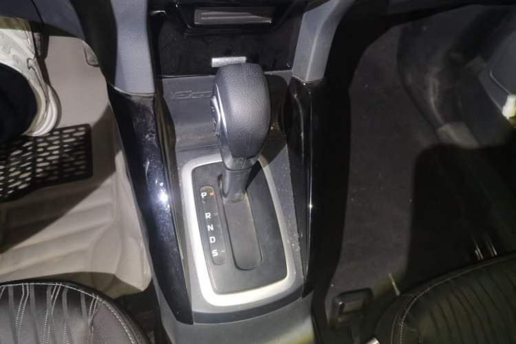 Used Ford EcoSport 2013 1.5L Automatic Prestige Model Gear Lever