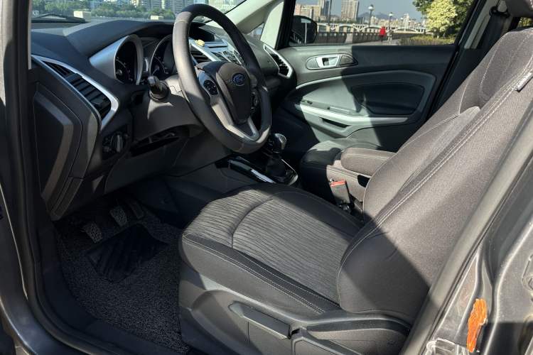 Used Ford EcoSport 2013 1.5L Manual Luxury Model Interior 2