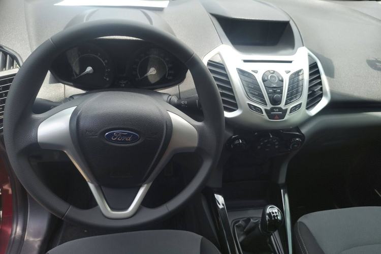 Used Ford EcoSport 2013 1.5L Manual Fashion Model Interior 3