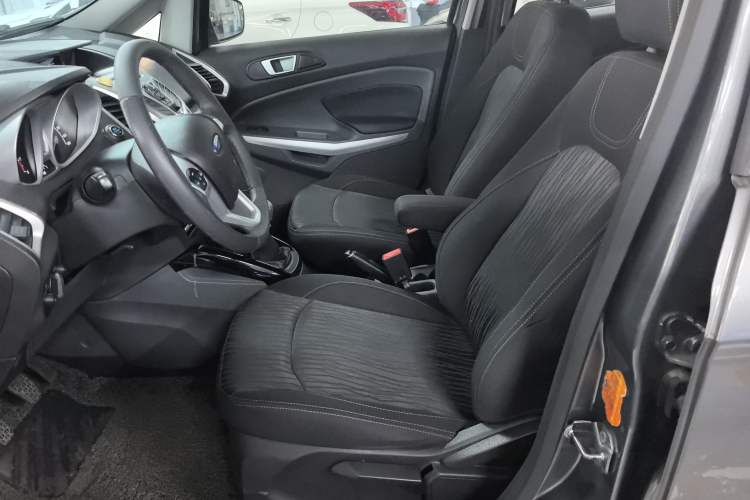 Used Ford EcoSport 2013 1.5L Manual Luxury Model Left Front Seat