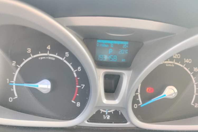 Used Ford EcoSport 2013 1.5L Automatic Prestige Model Odometer Close Up